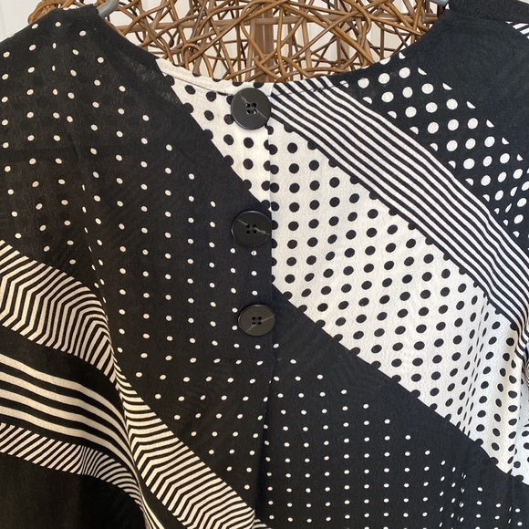 Mango Casual blouse size small long sleeve - Picture 2 of 3